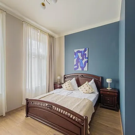 Apartment Vinohrady 2bdr Prague