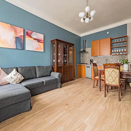 Vinohrady 2bdr Apartment *